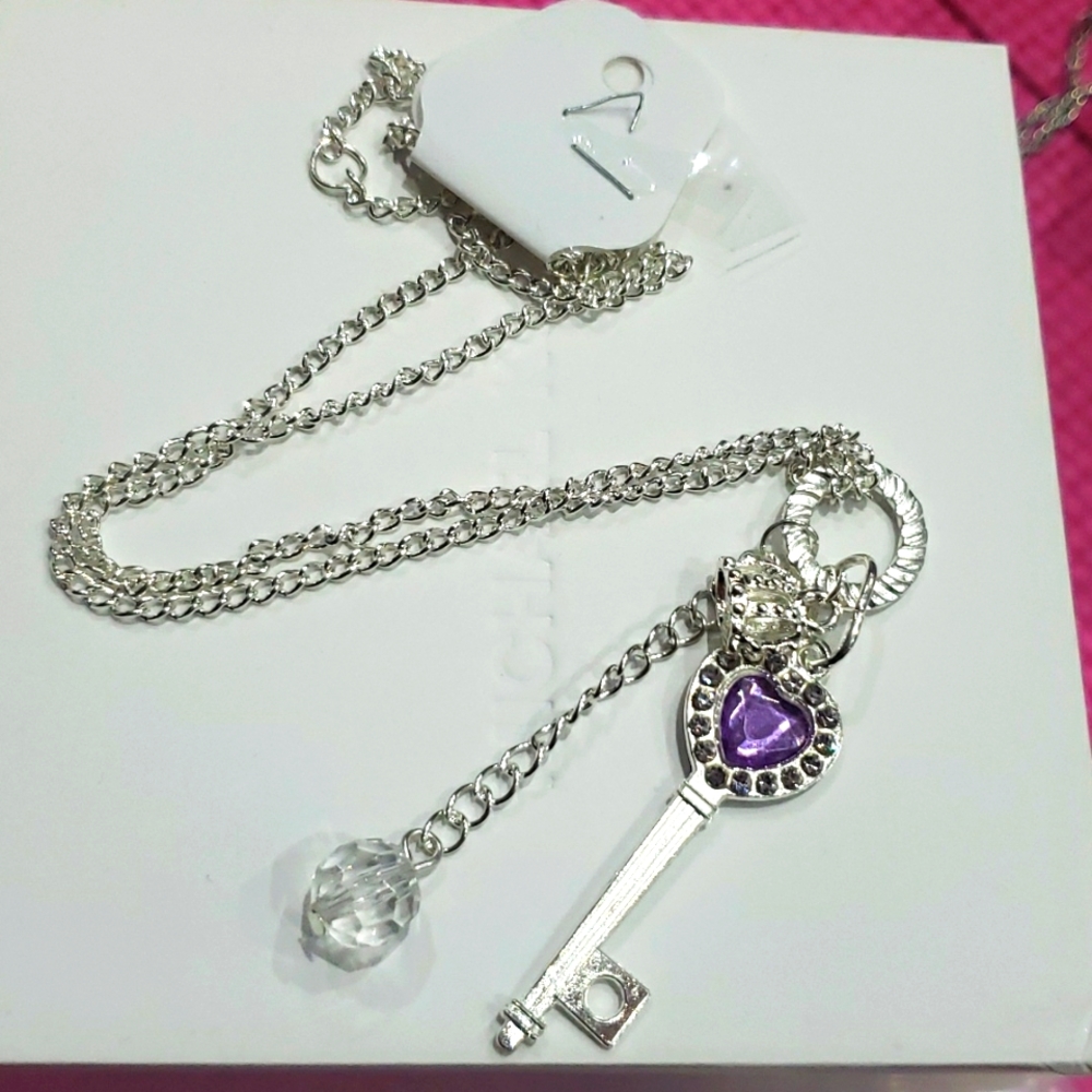 🔑 Key Necklace
